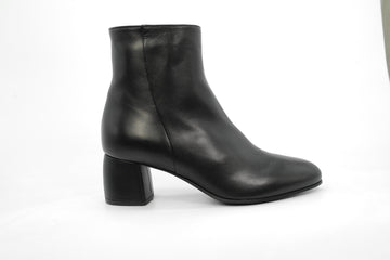 ROSSANA BISCONTI 2340034  413 01  230209